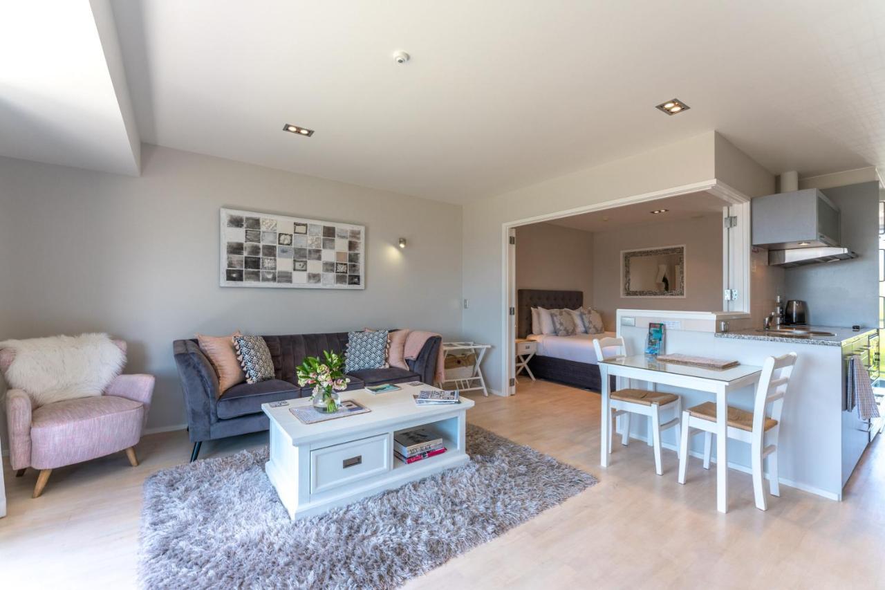 Oneroa Bay Villas Екстериор снимка