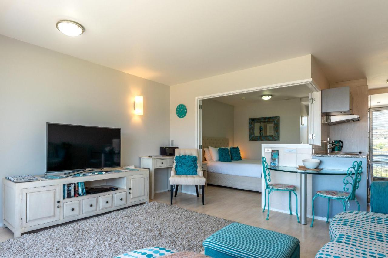 Oneroa Bay Villas Екстериор снимка